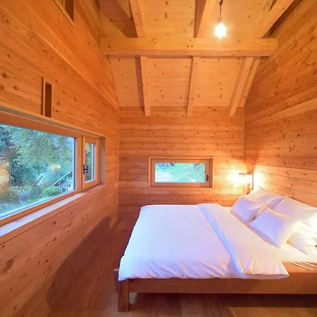 Granaries Pear & Walnut *