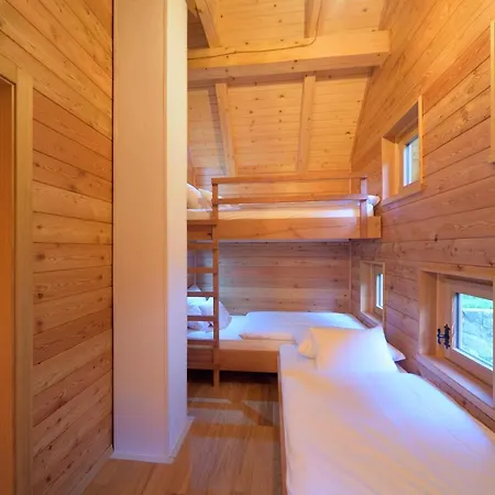 펜션 Granaries Pear & Walnut *