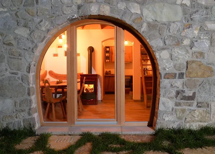 Granaries Pear&walnut * Tolmin