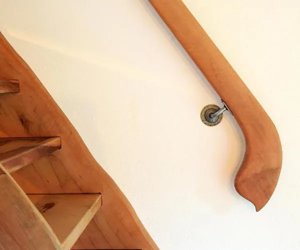 Granaries Pear&walnut Tolmin